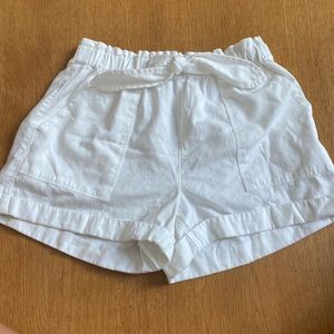 Aerie white paper bag shorts, size medium